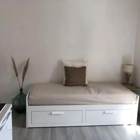 Apartmán Studio De Charme Vue Sur Le Port De Plaisance *